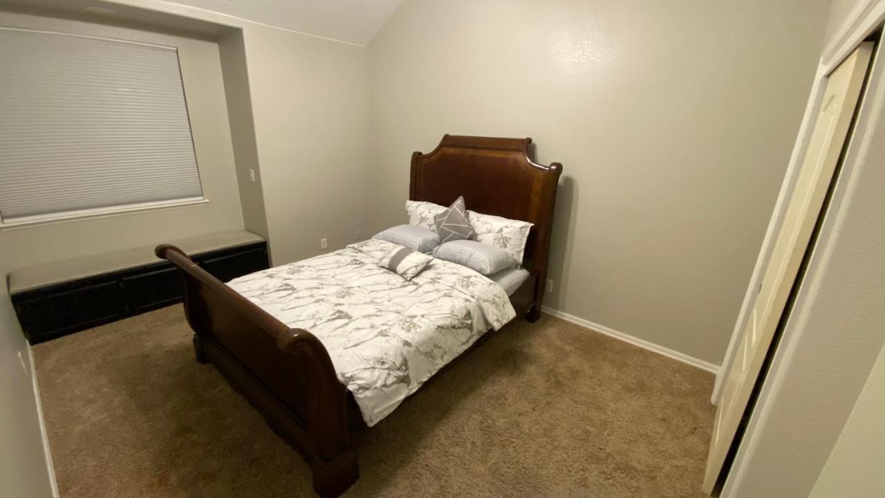 Beautiful Peaceful Desirable Home In Madera Rancho Exterior foto